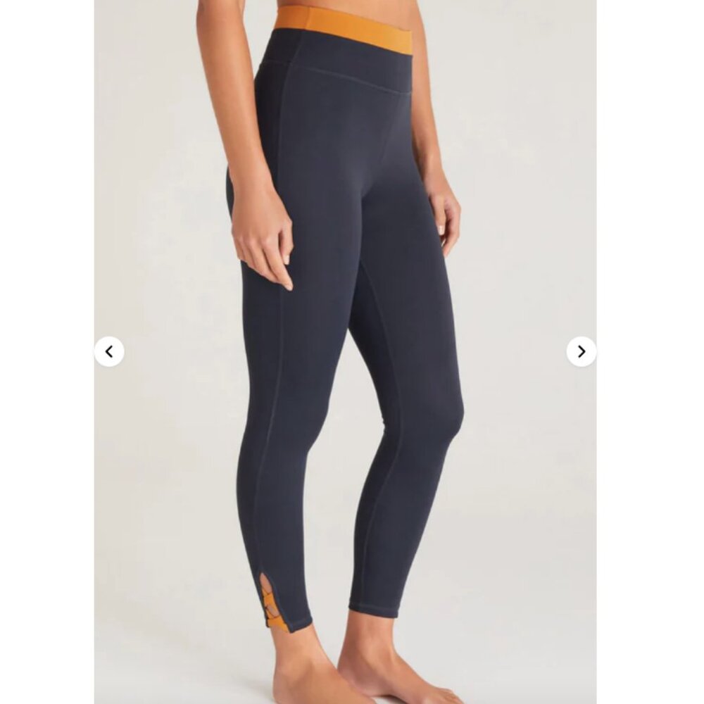 NWT Z supply Solar 7/8 Legging Size Medium Dark seamless orange detail yoga pant